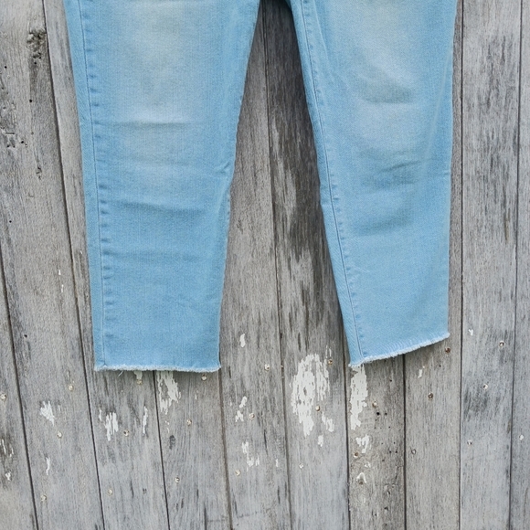 Nine West Gramercy Skinny Crop Jean Womens Size 16 Plus Size Frayed Hem Stretch - Picture 3 of 6
